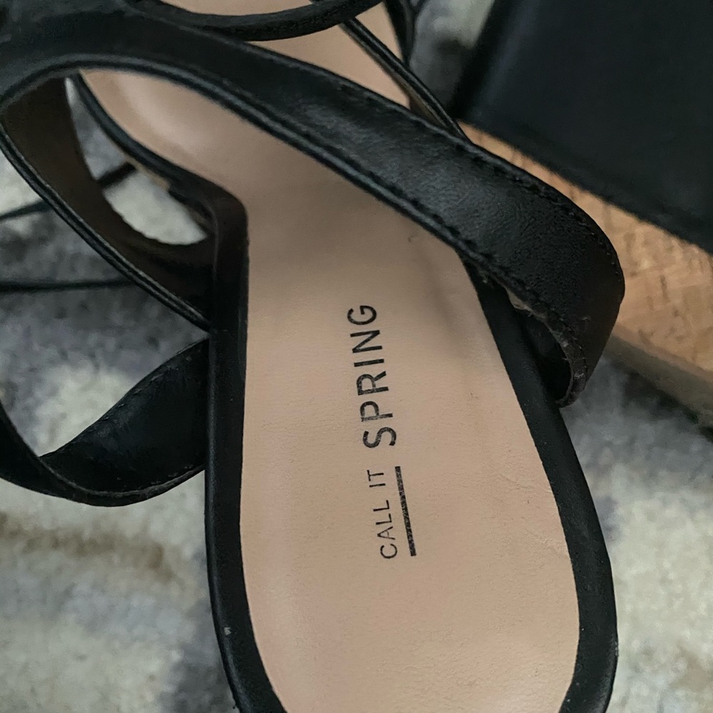 Call it Spring Wedges - Picture 3 of 3